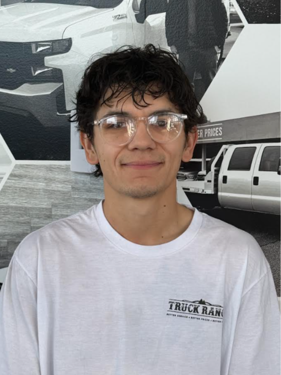 Sales Audelio Medina in Frederick at Truck Ranch